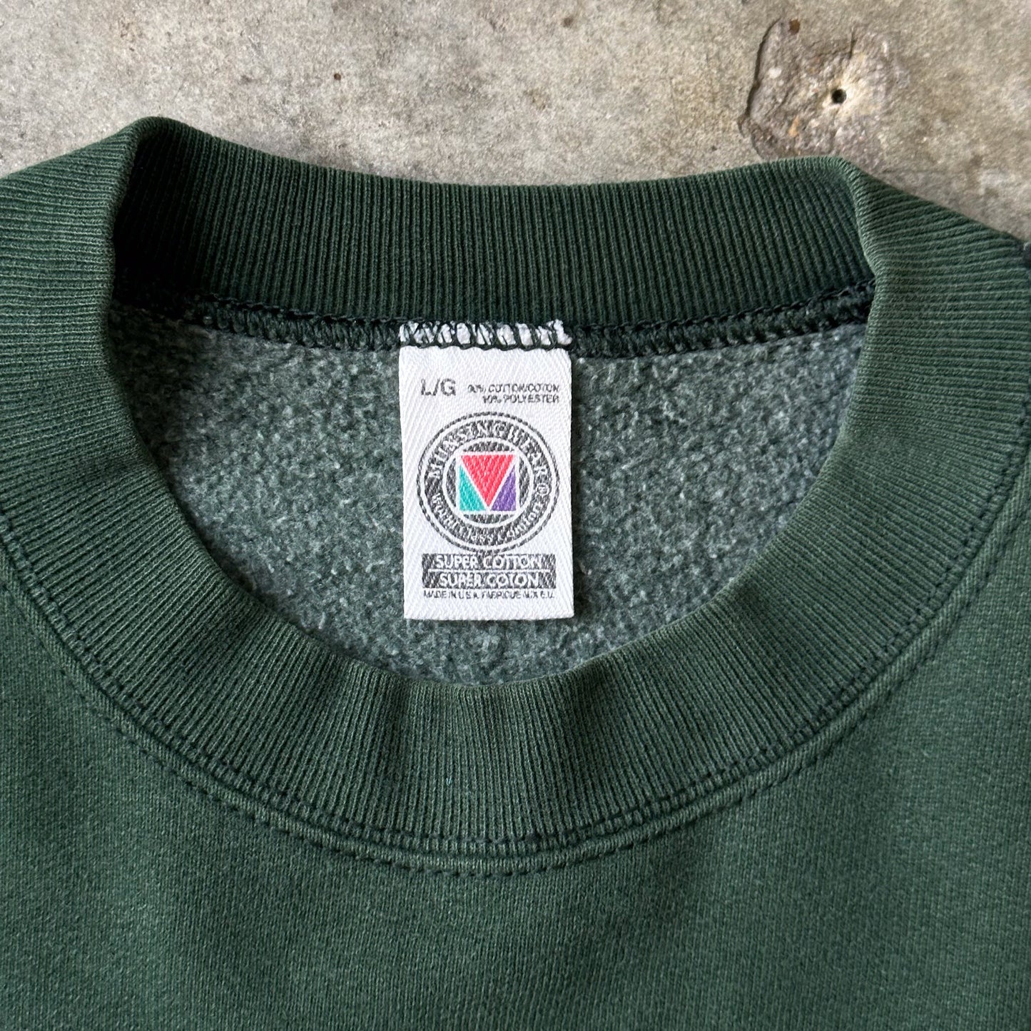 Pull ras du cou vintage vierge