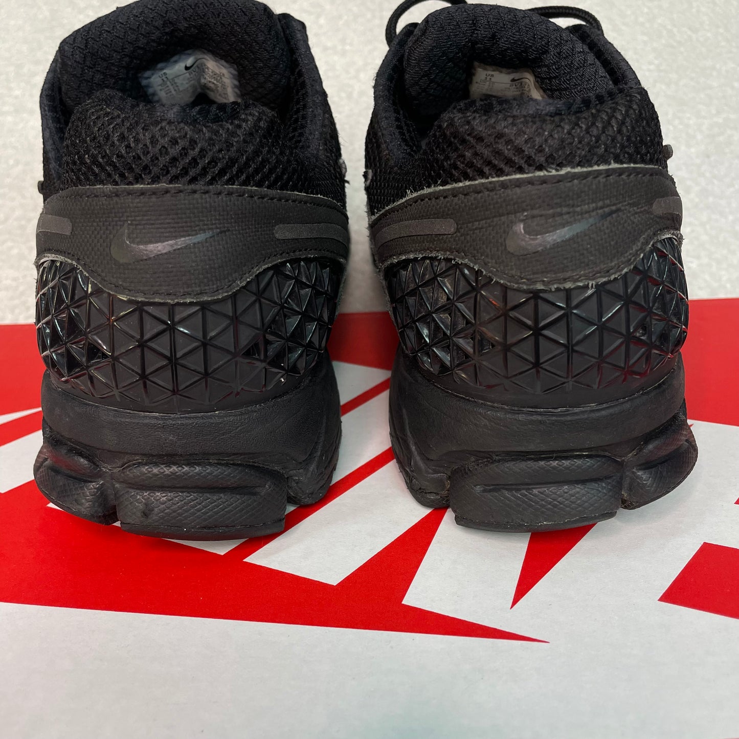 Nike Zoom Vomero 5 ‘Triple Black’ (WORN)