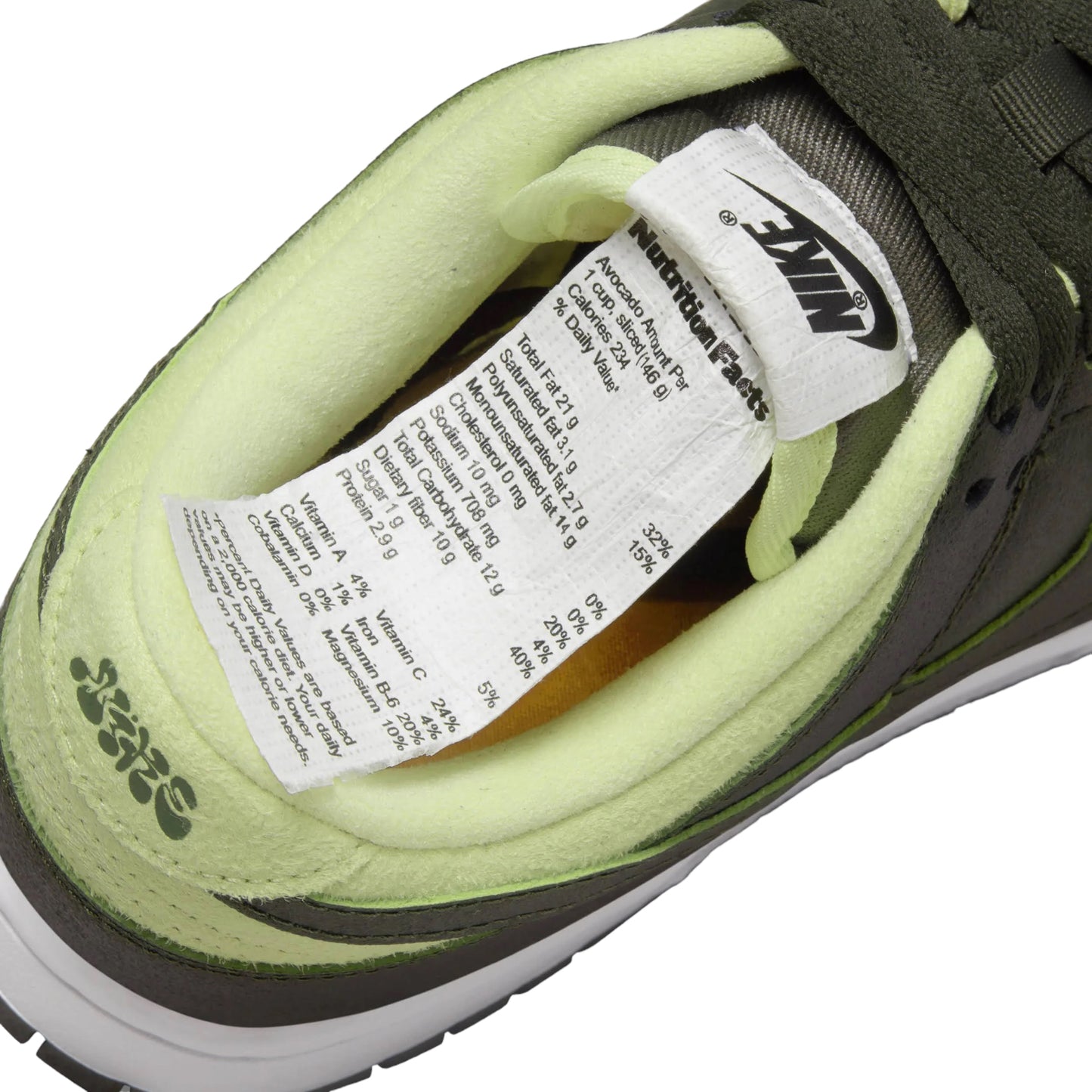 Nike Dunk Low 'Avocado' (W)