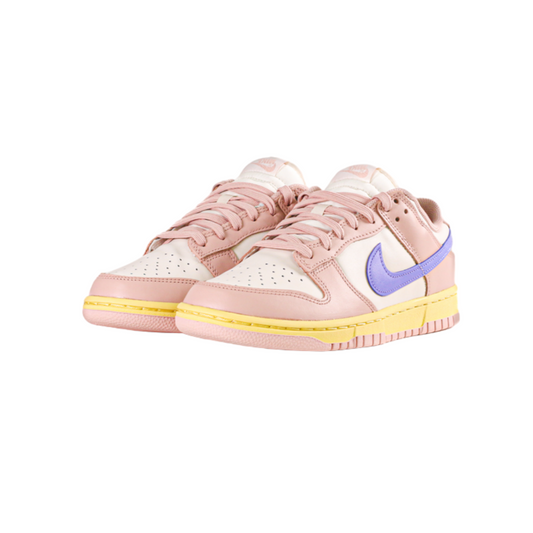 Nike Dunk Low 'Pink Oxford'